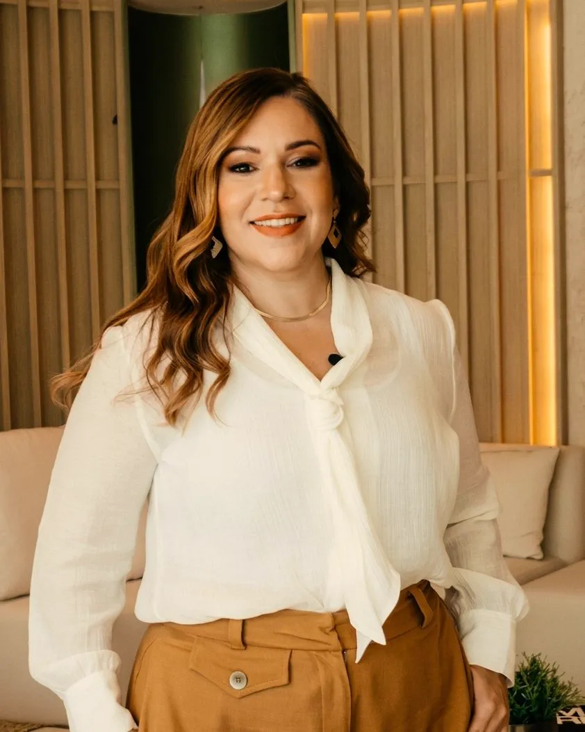 Jacqueline Vieira, corretora de alto padrão